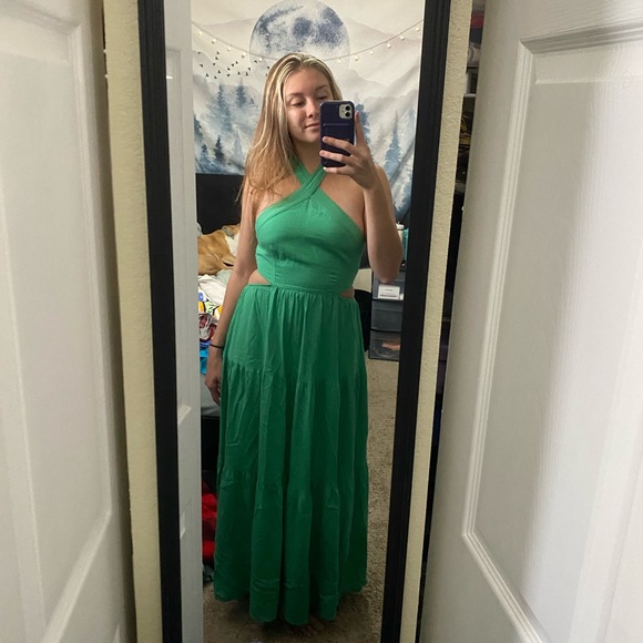 Hello Molly maxi dress - Picture 2 of 6